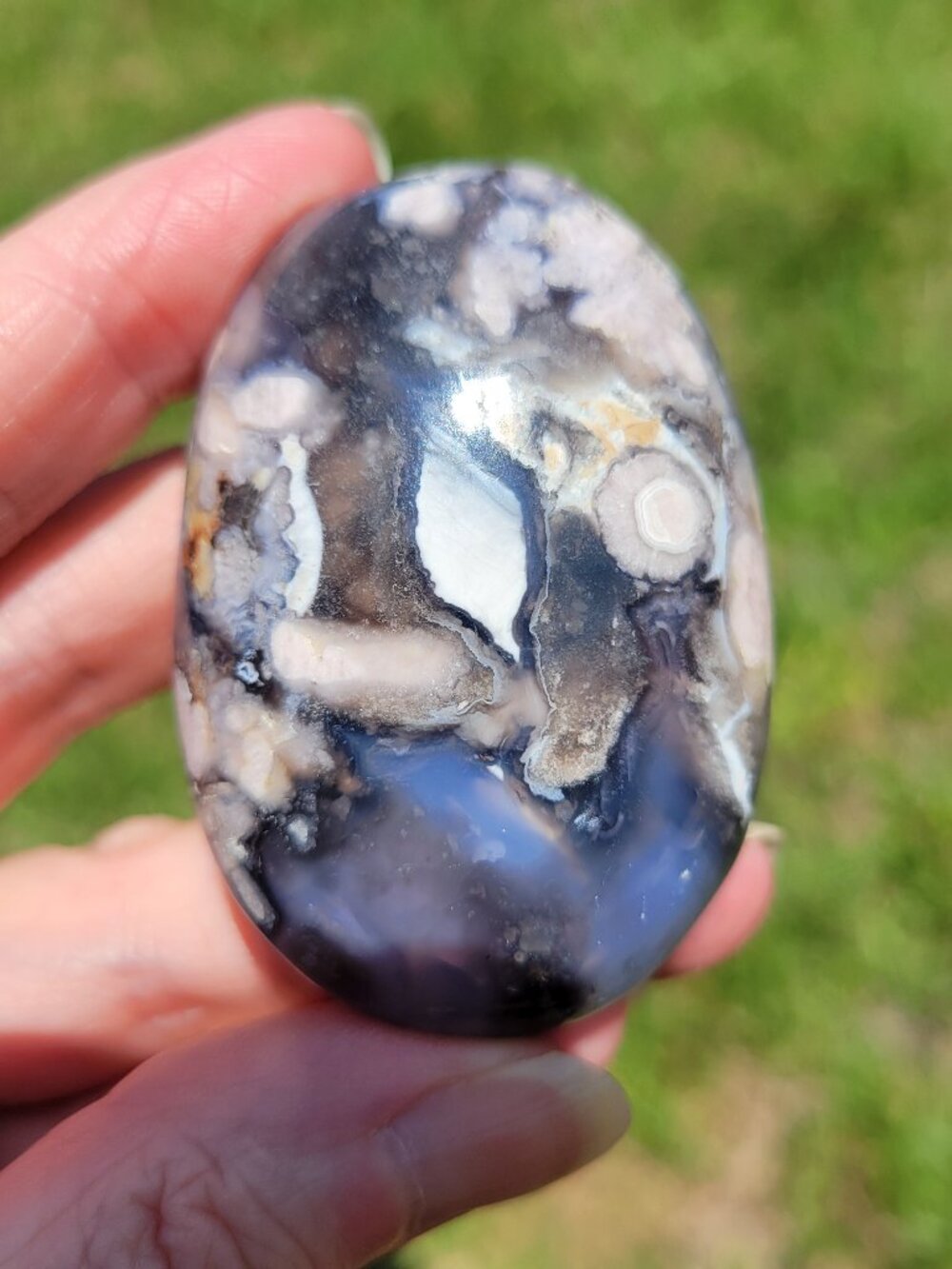 Blue Flower Agate Palm Stone (*FA702)